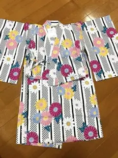 branshes 花柄浴衣 90-95サイズ
