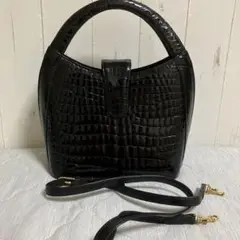 クロコダイル風エナメルハンドバッグ