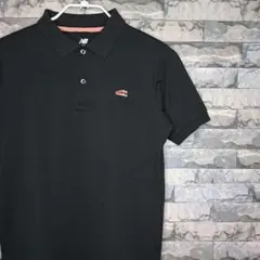 【美品！】new balance ブラックポロシャツ シューズロゴ JP S