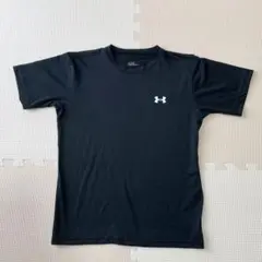 Under Armour ロゴ付き 黒 Tシャツ 半袖 YLG 150cm