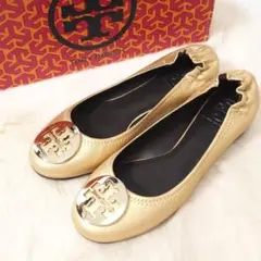 超美品 Tory Burch ゴールド フラットシューズ 6