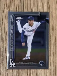 2025 topps chrome 山本由伸 ベースカード