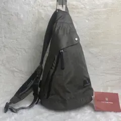 VICTORINOX スリングバッグ ボディーバッグ ナイロン カーキ