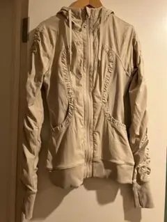 【美品】ルルレモン パーカー