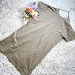 【レイカズン】Tシャツ　ロング丈　（薄カーキ）　M 綿100% 後ろスレット