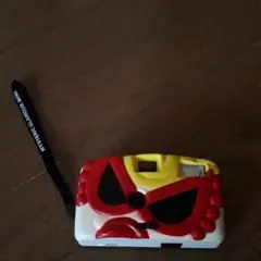 ヒスミニ、インスタントカメラ