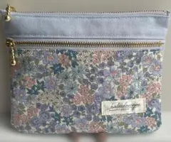 フラットポーチ　ダブルファスナーポーチ　ミニポーチ　ハンドメイド　花柄　水色