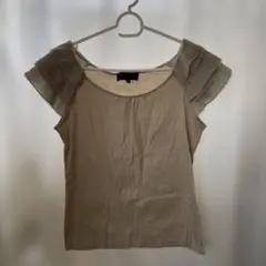 【美品】UNTITLED フリルノースリーブトップス サイズ4