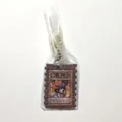 ワンピース　ONE PIECE　ポートレートワンピース　　キーホルダー　エース