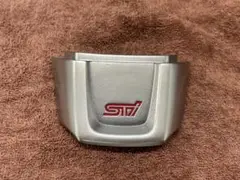 STI ステアリングカバー シルバー　型番:GS119-10820