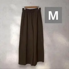 プリーツパンツ　茶色　ゴムウエスト　ポリエステル　綿
