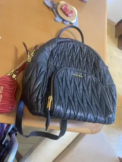 miumiuマテラッセリュック