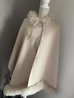 GIVENCHY（ジバンシー）　ロングケープ　ポンチョ GIVENCHY（ジバンシー）ロングケープポンチョ