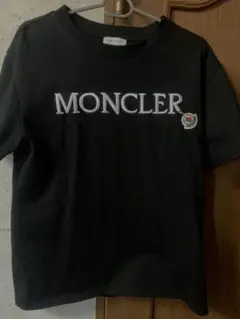 MONCLER ロゴ刺繍 文字にほつれが少しある為、値下げありです。
