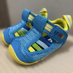 IFME ベビーサンダル 青/黄　水色　サンダル　履かせやすい　12cm
