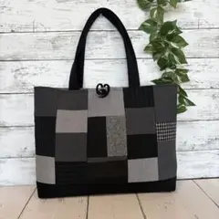 ハンドメイド　トートバッグ　No.900 手作り　パッチワーク風　はぎ合わせ