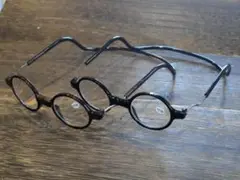 超お買い得　黒 茶　2本セット　丸　老眼鏡　度数3.0　おしゃれ　首掛け　磁石