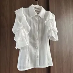apres jour フリル付きホワイト半袖シャツ Fサイズ 美品