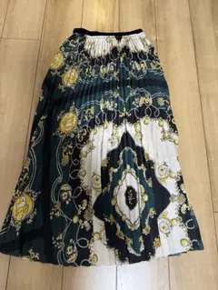 ZARA プリーツロングスカート