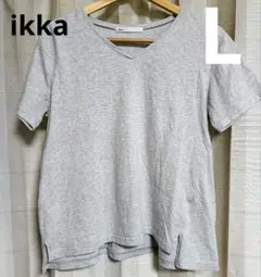 ♥ikka グレー Vネック Tシャツ L　レディース