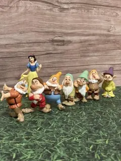 チョコエッグ ミニチュア　フィギュア　白雪姫　七人のこびと
