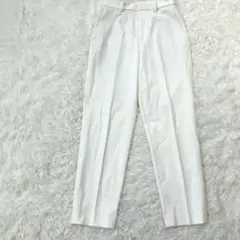 ユニクロ　スマートアンクルパンツ　スラックス　ストレッチ　緩やかなテーパード　白