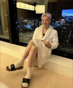 G-DRAGON愛用♡入手困難！足ツボサンダル 黒