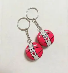 バスケットボールキーホルダー　赤　同種2個セット　大人気　シカゴ　河村