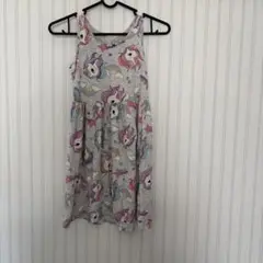 ユニコーンプリントノースリーブワンピース