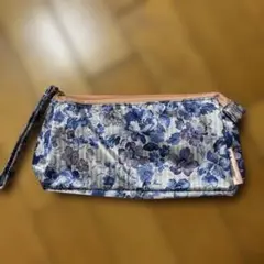 ジルスチュアート　ポーチ