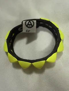 スタッズブレスレット　ARTDEVIL 蛍光　レザー　スケシンアンダーカバー