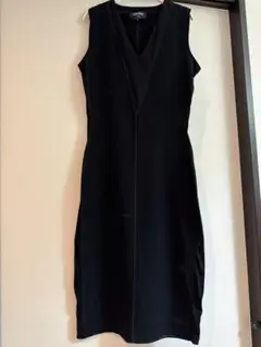 S MaxMara ブラック 黒ワンピース ノースリーブ タイト　イタリア