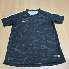 Nike DRI-FIT カモフラージュ プラシャツ