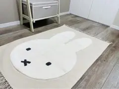 ミッフィー H＆Mラグ
