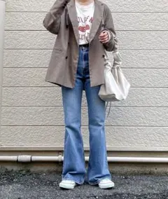 Levis フレアデニム