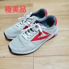 NCAA スニーカー レトロランニングシューズ 極美品