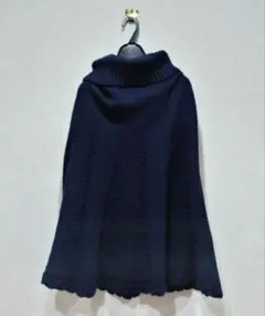 BARNEYS NEW YORKニットケープ(紺)
