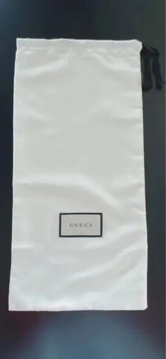 GUCCI サテンホワイト収納巾着袋