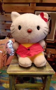 旧家解体現場から譲って頂いた１９７４当初？ハローキティちゃんぬいぐるみ