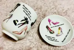 靴デザインの陶器湯呑みと小皿セット