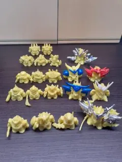 ガンダム消しゴム　カプセルトイ　20個セット
