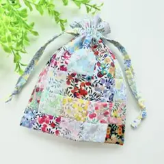 【SUMMER SALE】ウィルトシャーのパッチワーク巾着　リバティプリント使用