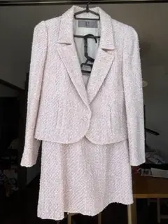 新品 カールラガーフェルド スーツ スカート