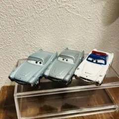 カーズ　トミカ　フィンマックミサイル　3台セット　廃盤