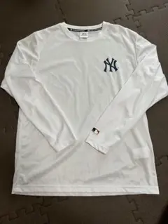 ニューヨーク・ヤンキース 長袖Tシャツ L