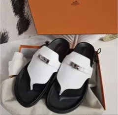 新品、未使用!底値。HERMESアンピールサンダル 38