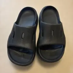 HOKA リカバリースライド3 W7