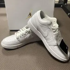 ジョーダン1 トリプルホワイト キッズにも ローカット24cm