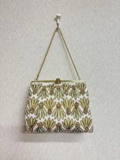 Item thumbnail for item 66b281da-a0be-49fe-bc2a-beab5fb6b8f9