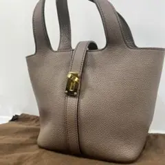 未使用級✨ナガタニ　ハンドバッグ　ターンロック